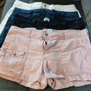 Time and Tru Women's Cargo Shorts